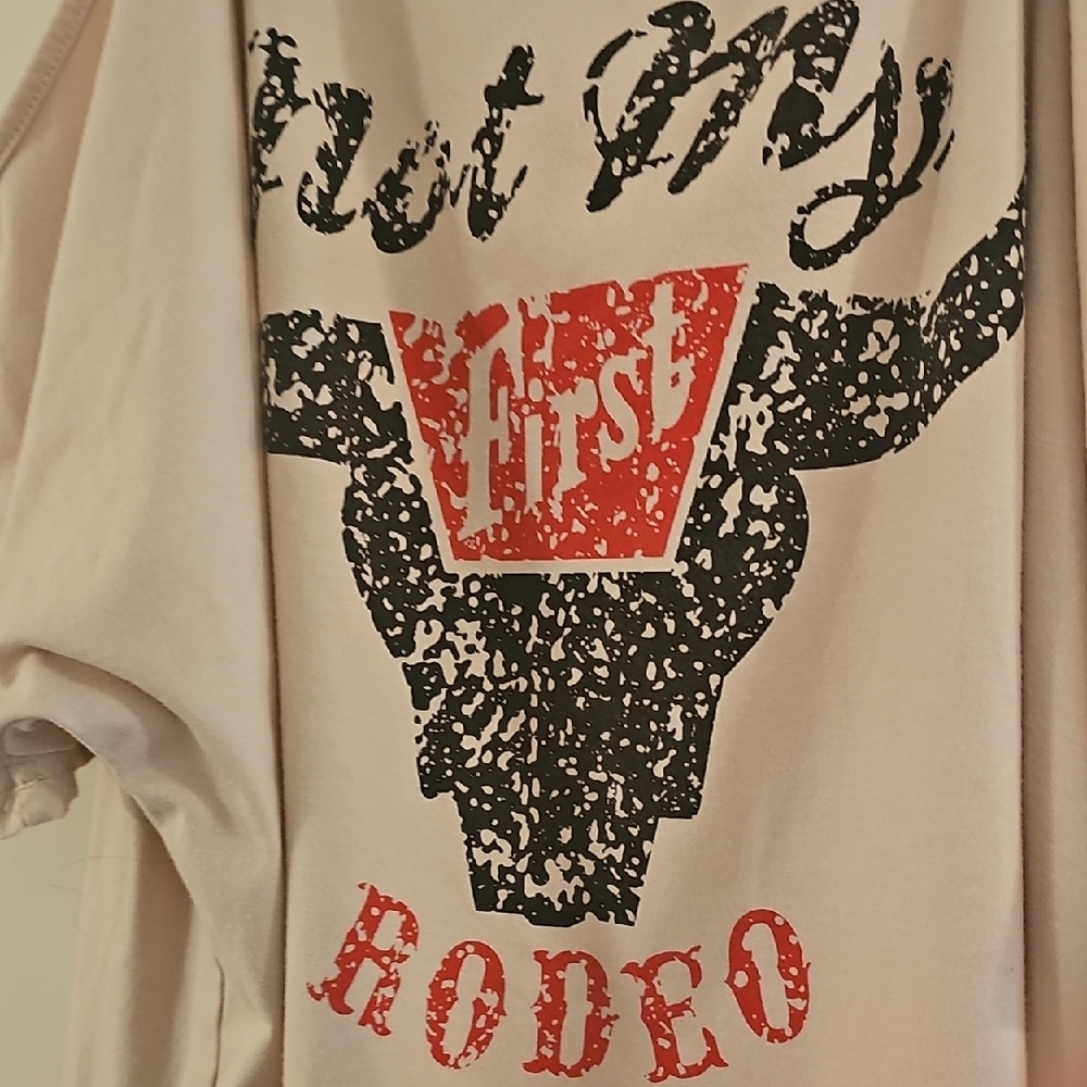 Women's Beige Graphic Tee - Not My First Rodeo - Picture 4 of 4